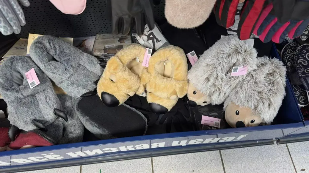 Заглянула в Фикс Прайс за мелочью, а набрала целый пакет вещей: классные аксессуары на зиму - и для детей, и для взрослых