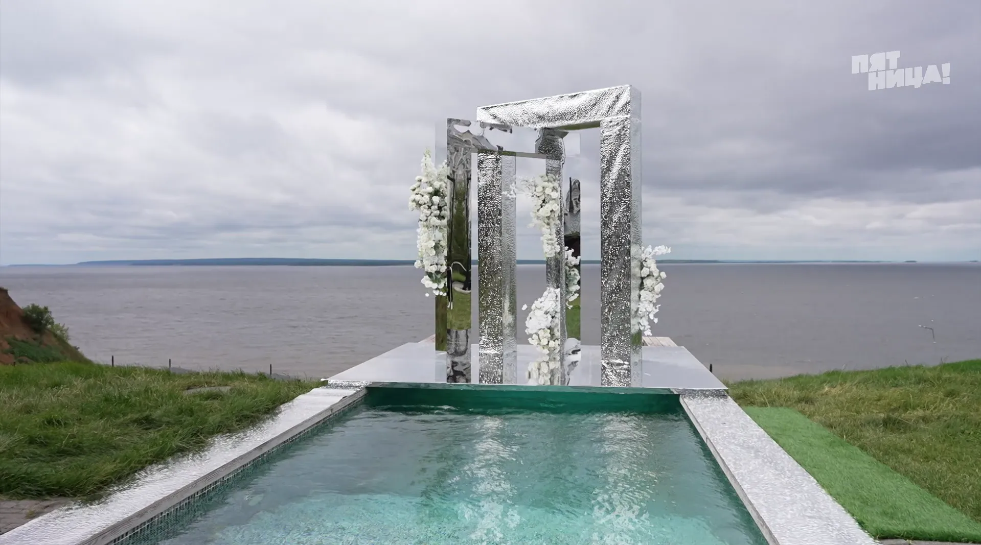 Свадьба за 2,5 млн рублей : казанская невеста с шиком потратила миллионы и попала на телешоу