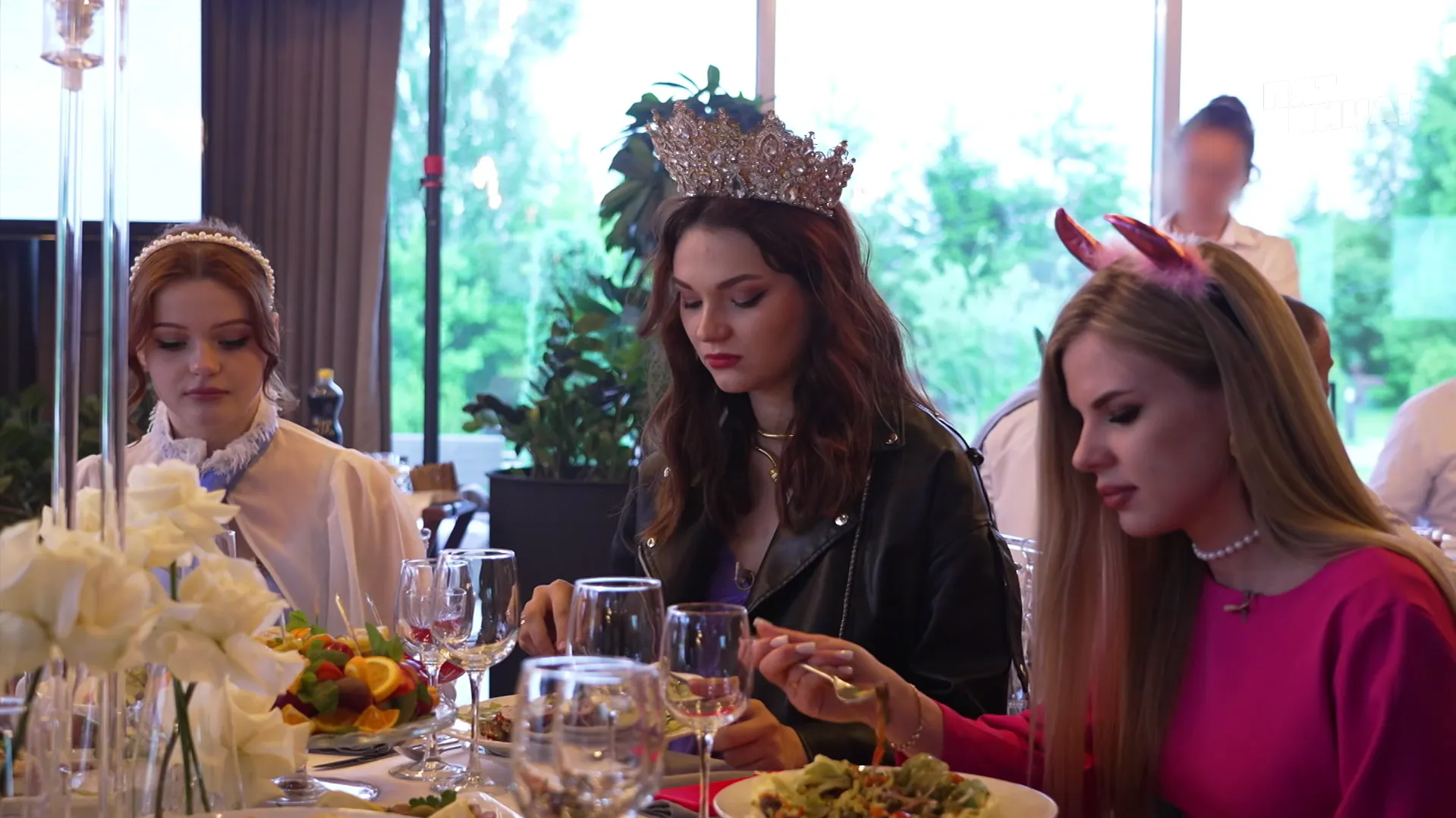 Свадьба за 2,5 млн рублей : казанская невеста с шиком потратила миллионы и попала на телешоу