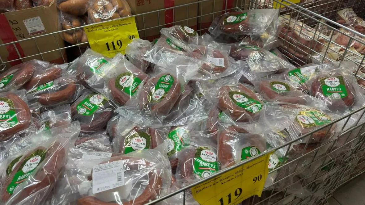 Как накрыть праздничный стол за копейки: крутые находки в "Светофоре" к Новому году - берите, не пожалеете