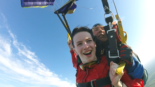 Безопасно ли прыгать с парашютом