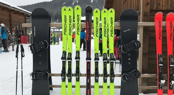 Как выбрать идеальное снаряжение для начинающих лыжников и любителей фристайла Как выбрать идеальное снаряжение для начинающих лыжников