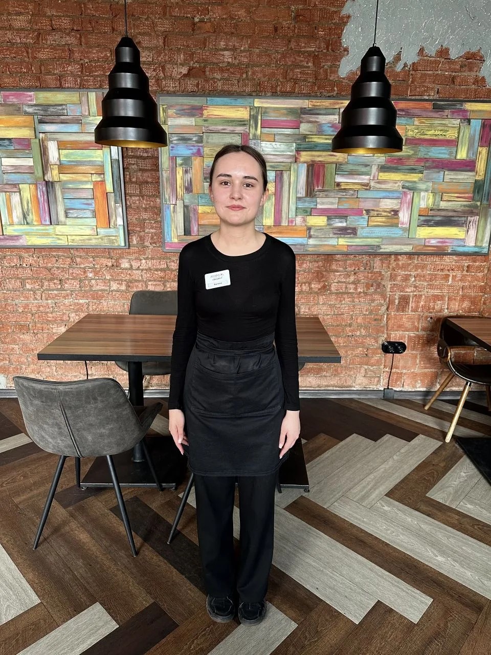 Внешний вид официанта - AYAMI