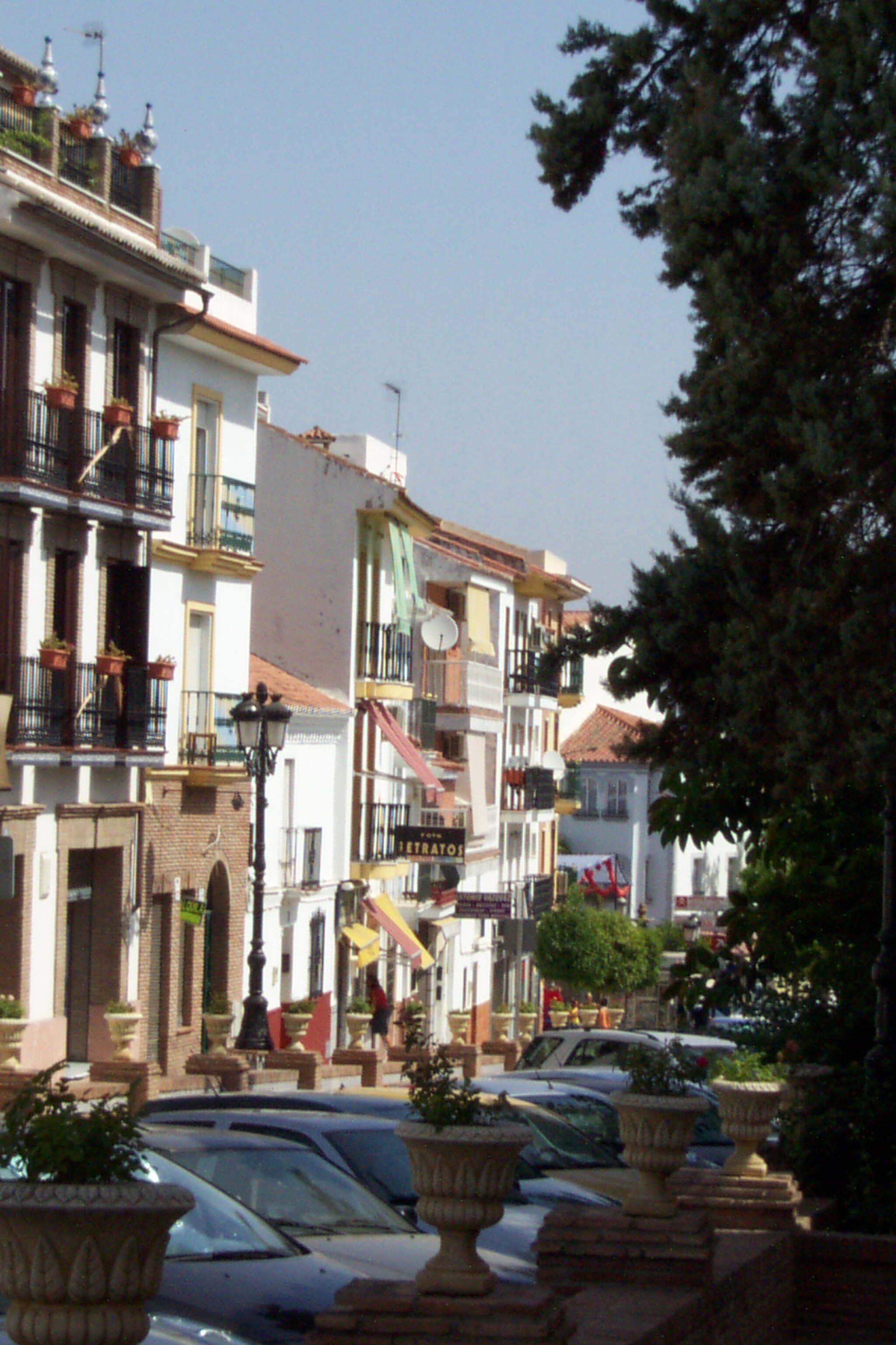 Файл:Avenida de España, Alhaurín de la Torre, España.JPG — энциклопедия ...