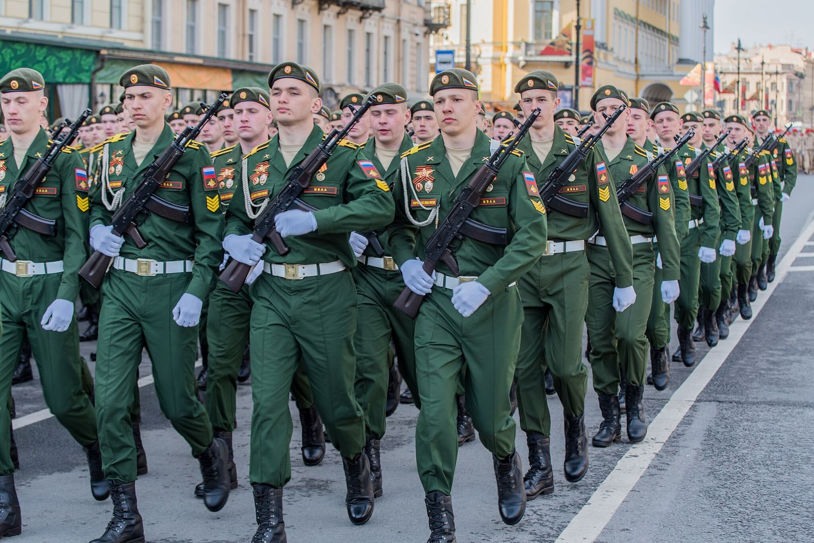 6 августа парад. РХБЗ Екатеринбург парад Победы. .6 На параде. Парад в Екатеринбурге 2016 год. Форма ракетных войск для парада дети