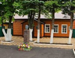 Дом-музей героя Советского Союза М. П. Девятаева в п. Торбеево