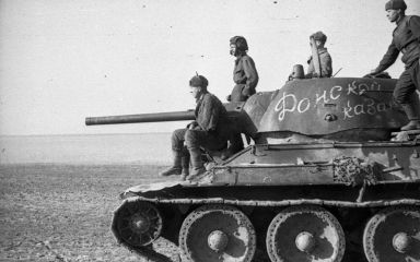 Танковая колонна