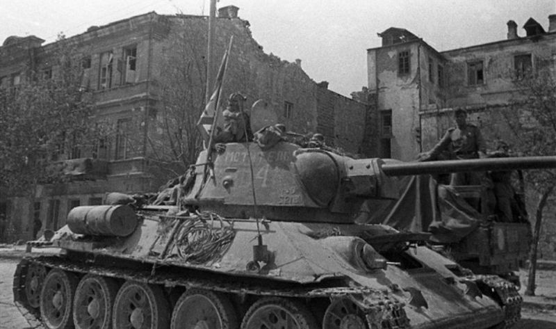 Файл:Мститель (танк Т-34).jpg