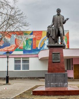 Памятник В. О. Ключевскому. Пенза