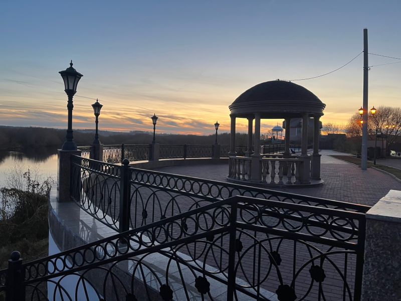 Файл:Набережная имени К Д Носилова Шадринск.jpg