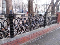 Ограда ГКБ № 1 Челябинска