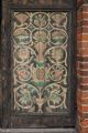 Орнамент на двери западного крыльца церкви Иоанна Предтечи