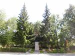 Памятник Наталии Венедиктовне Ковшовой во дворе школы № 56 в г. Челябинске (объект культурного наследия)