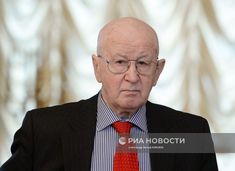 Файл:Песов Эдуард Иосифович.jpg