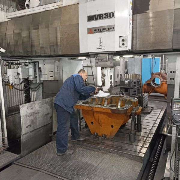 Файл:Портальный обрабатывающий центр в Ливгидромаш.jpg