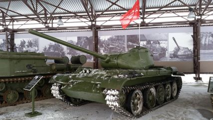 Средний танк Т-44 в Музее отечественной военной истории