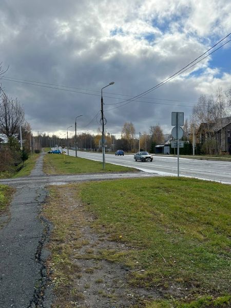 Файл:Улица Лянгасова (Пермь, общий вид).jpg