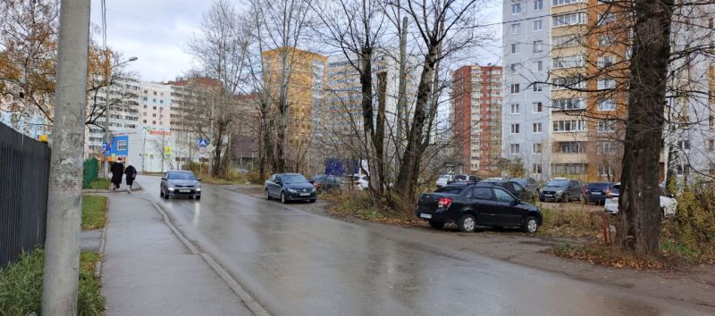 Файл:Улица Танцорова (Пермь, общий вид).jpg