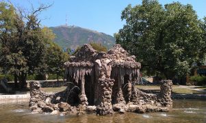 Фонтан Деды. Пятигорск.jpg