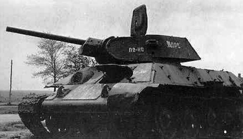 Файл:Щорс (танк Т-34).jpg