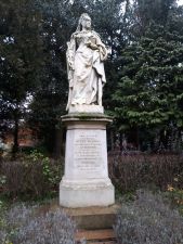 Статуя королевы Виктории, 1887 года. Абингдон, Оксфордшир, Англия