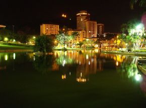 Aguas de Lindoia Lago2.JPG