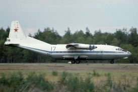 An-12 Russian AIr Force (17776249063).jpg