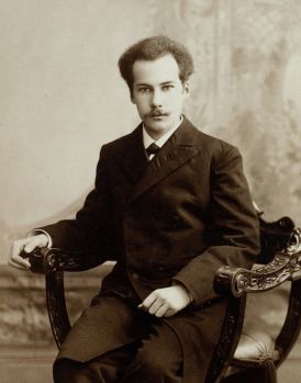 Андрей Белый в 1904 году