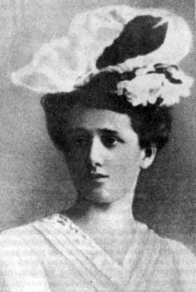 Анна Ахматова в 1906 году