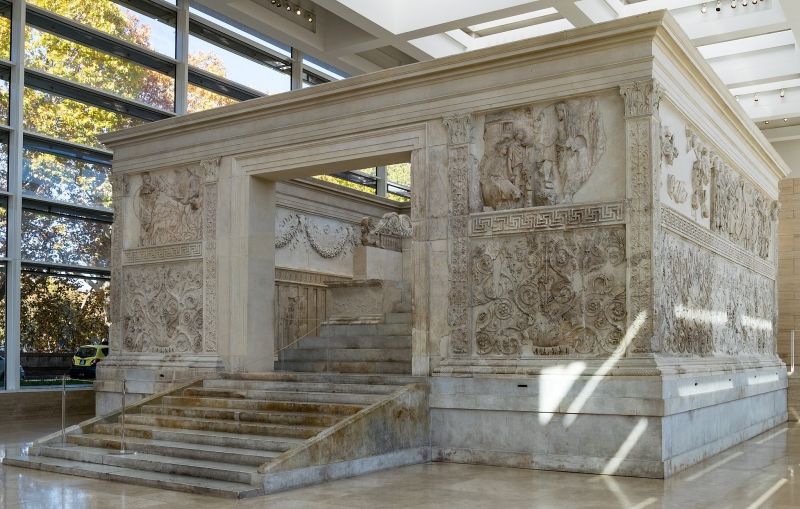 Файл:Ara Pacis (SW).jpg