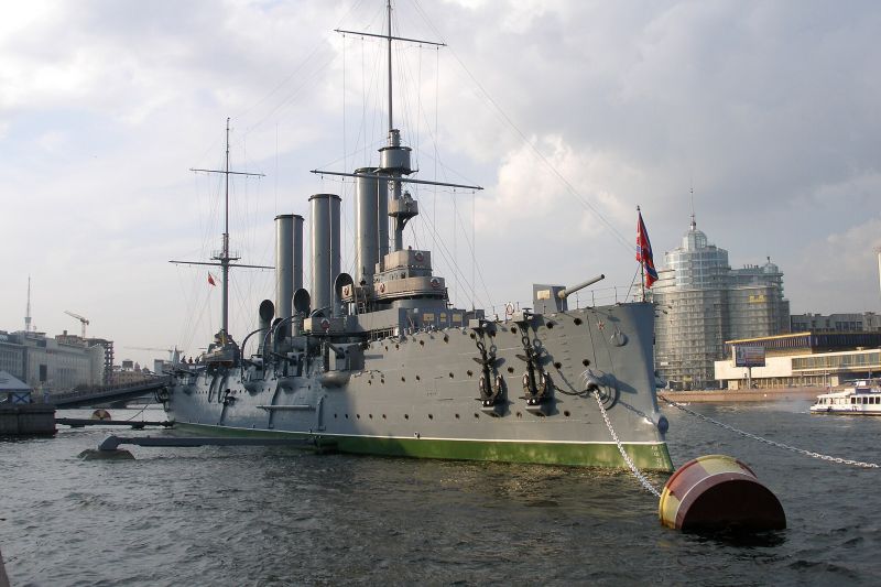 Файл:Avrora cruiser, Saint Petersburg, Russia.jpg