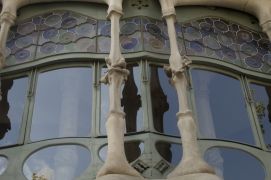 Barcelona - Passeig de Gràcia - Casa Batlló 1907 Antoni Gaudí II.jpg