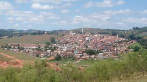 Campestre MG BR - panoramio.jpg