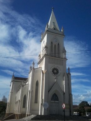 Catedral de Santo Antônio em Patos de Minas.jpg