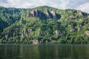 Crown Rocks (Divnogorsk, Krasnoyarsk Krai) 4Y1A8674 (27747394473).jpg