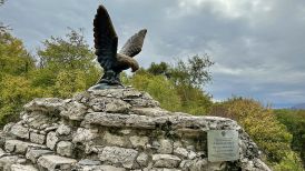 Eagle sculpture in Pyatigorsk (October 2023) - 1.jpg