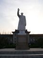 Памятник Мао Цзэдунау кампуса Путуо Восточно-Китайского педагогического университета (Шанхай, Китай)