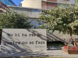 Каталония, сад Валенсийского института современного искусства. Стелла с цитатой Кестнера "Нет ничего хорошего, если это не сделано" на испанском