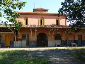 Estação Capivari do antigo traçado da Ytuana, depois Estrada de Ferro Sorocabana (Itaici-Piracicaba) em Capivari - panoramio (3).jpg