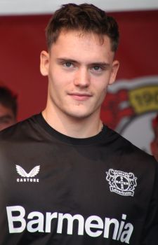Florian Wirtz, 2022-07-31, Saisoneröffnung Bayer 04, Leverkusen (1).jpg