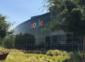 Штаб-квартира компании — Googleplex