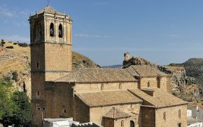 Iglesia de la Encarnación, en Colomera (Granada).jpg