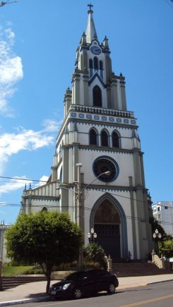 Igreja Católica de Orleans 09-02-2014.jpg