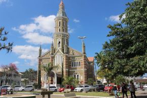 Igreja Matriz da Paróquia de Sâo João Batista SC.jpg