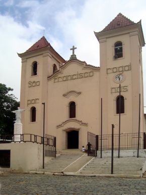 Igreja Matriz de Aratuba.JPG