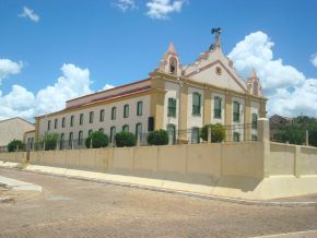 Igreja Matriz de Riacho de Santana - BA.jpg