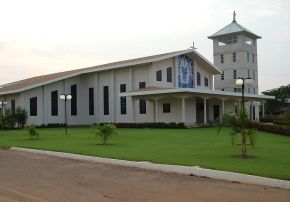 Igreja catolica querencia frente.jpg