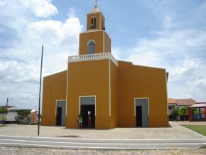 Igreja de São Pedro em Tejuçuoca CE.jpg