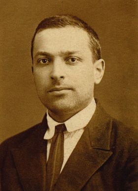 Lev-Semyonovich-Vygotsky-1896-1934.jpg