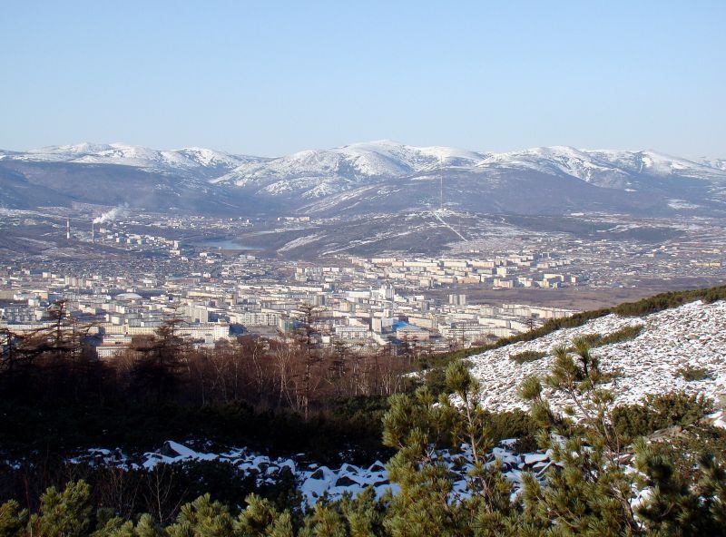 Файл:Magadan seen from mountain.jpg